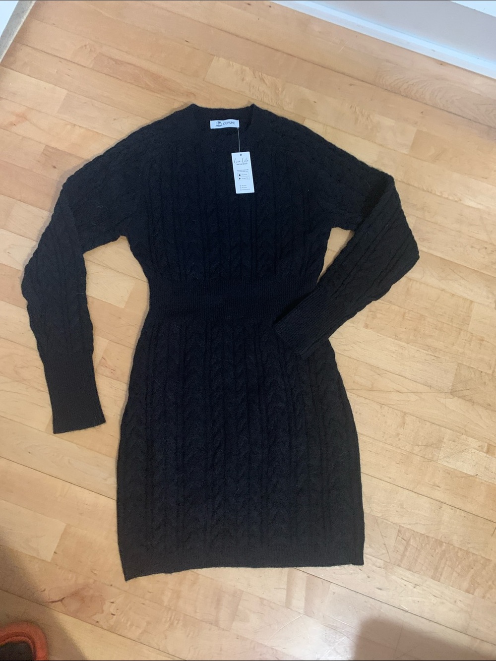Cupshe Black Cable-Knit Long Sleeve Sweater Dress